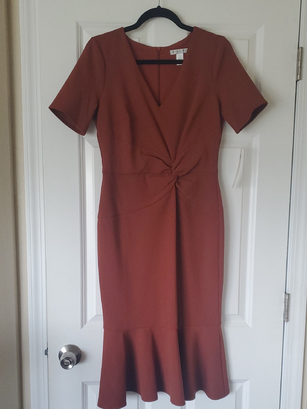 London Times Women's Twist-Front Midi Dress in Rust